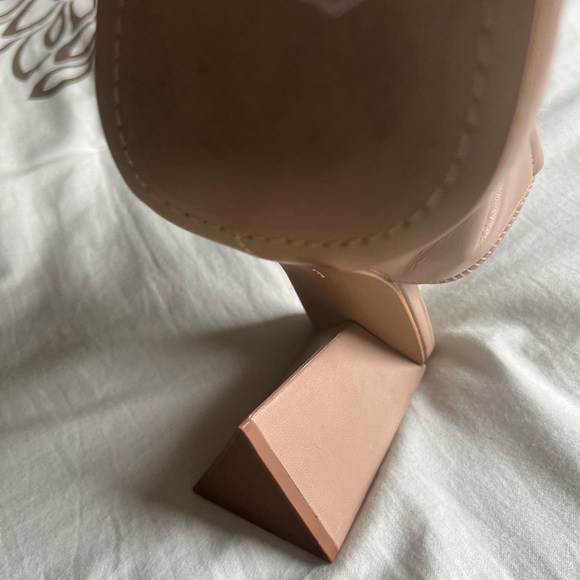 Beige Women’s Heels/Pumps, Size 7.5M - Picture 7 of 9